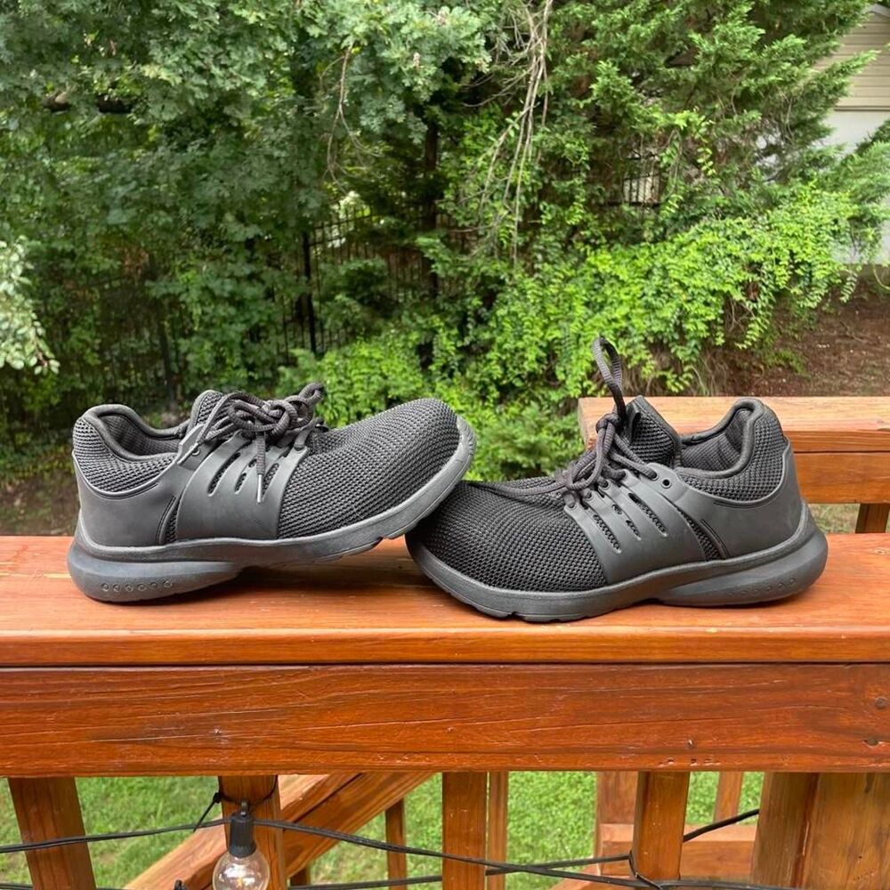DYKHMILY Women's 8 Black Steel Toe Sneakers